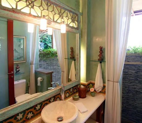 Pelangi Estate Villa *