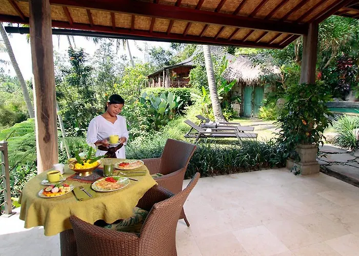 Pelangi Estate Villa *