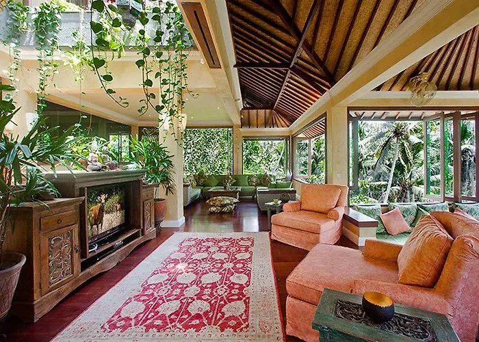 Pelangi Estate Villa *