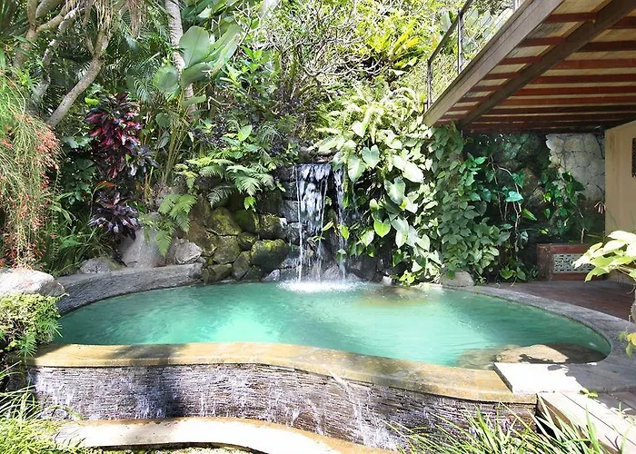 Pelangi Estate Villa *