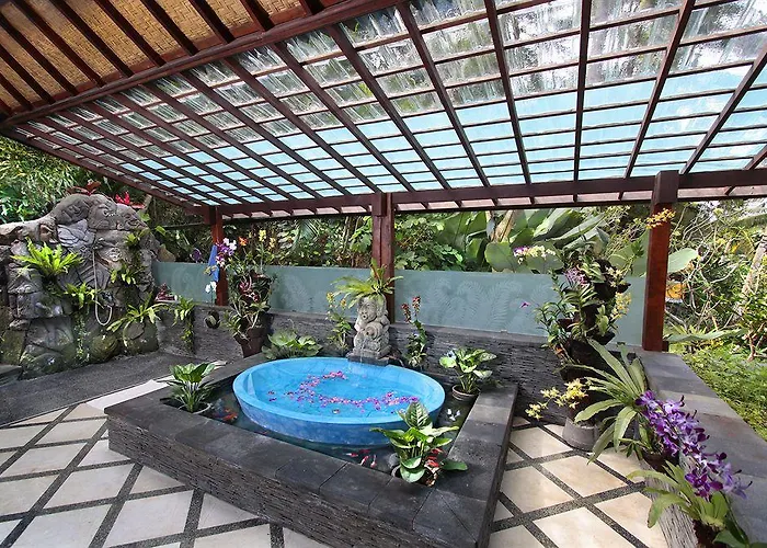 Pelangi Estate Villa *