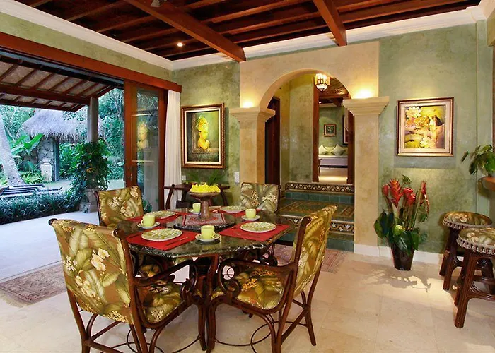 Pelangi Estate Villa