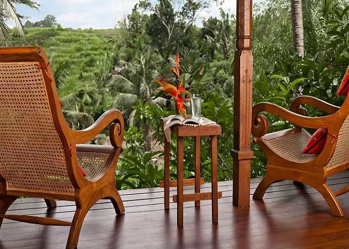 Pelangi Estate Villa *