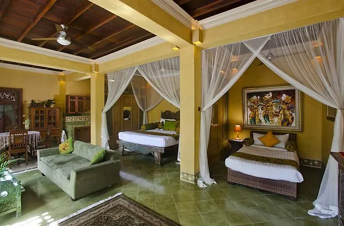 Pelangi Estate Villa *