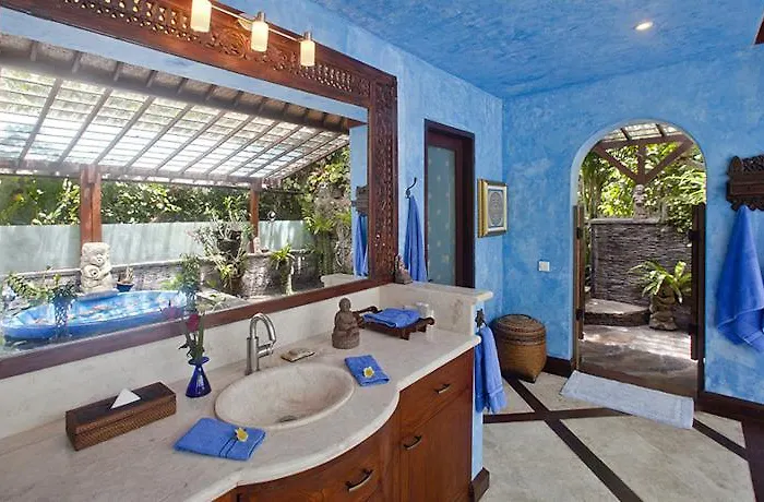 Pelangi Estate Villa *